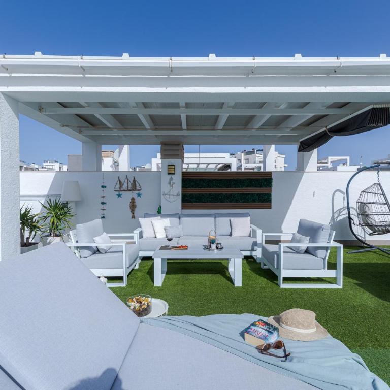 Luxury Penthouse with private Rooftop Terrace, Pool, Punta Prima, Torrevieja - Appartement 2 Chambres - 6