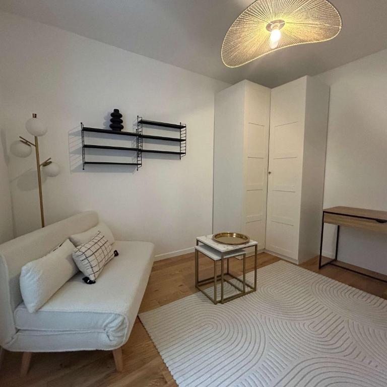 Renovated Ground-Floor 1BR near Pigalle - Apartamento - 4