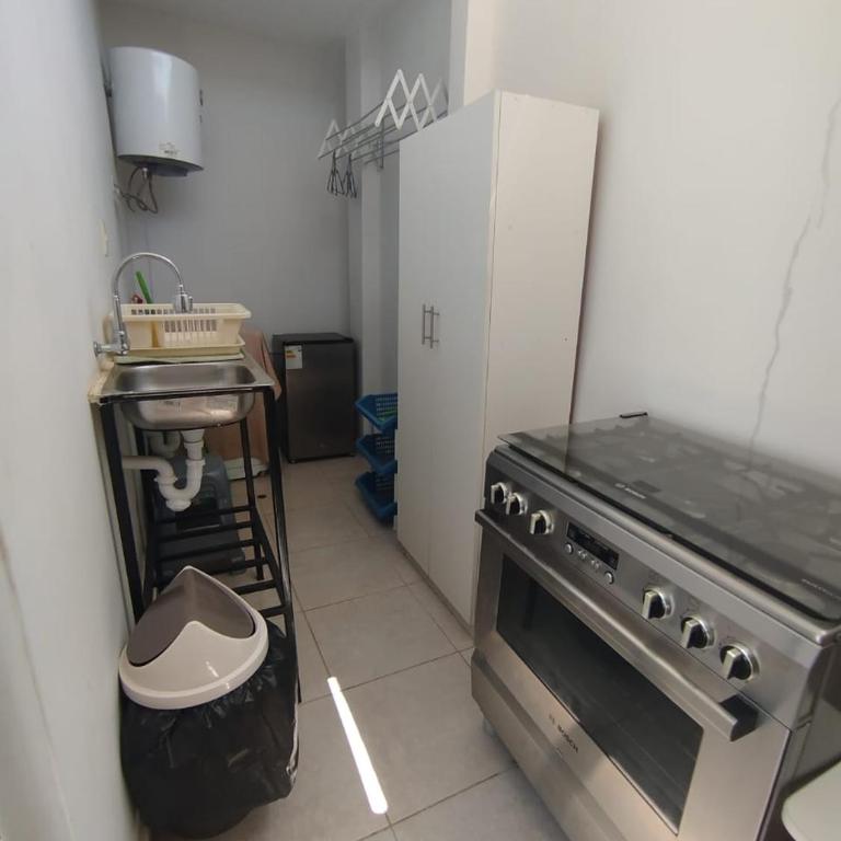 Miraflores Country Club Apartment with Kitchen & Private Terrace - One-Bedroom Apartment - 3
