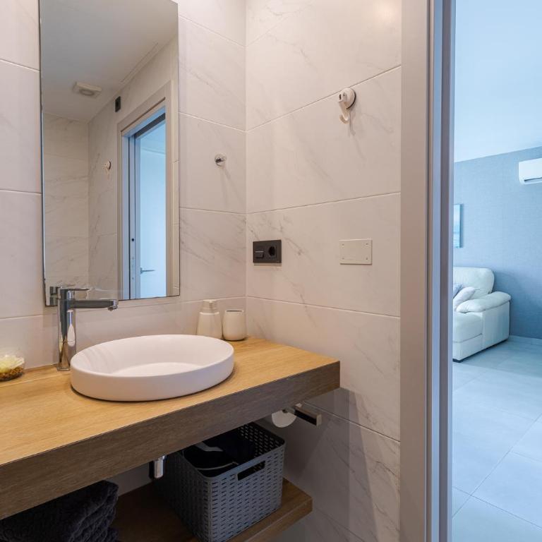 Luxury Penthouse with private Rooftop Terrace, Pool, Punta Prima, Torrevieja - Appartement 2 Chambres - 24