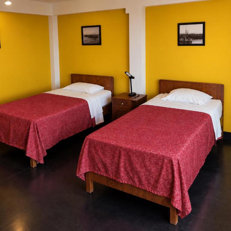 Hostal Miramar Pisco - Habitación Doble Superior - 2 camas - 2