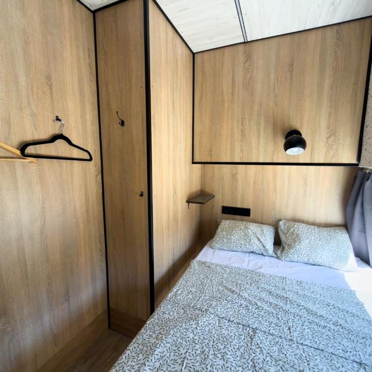 Almorada Cabins - Doppelzimmer mit Gemeinschaftsbad - 3