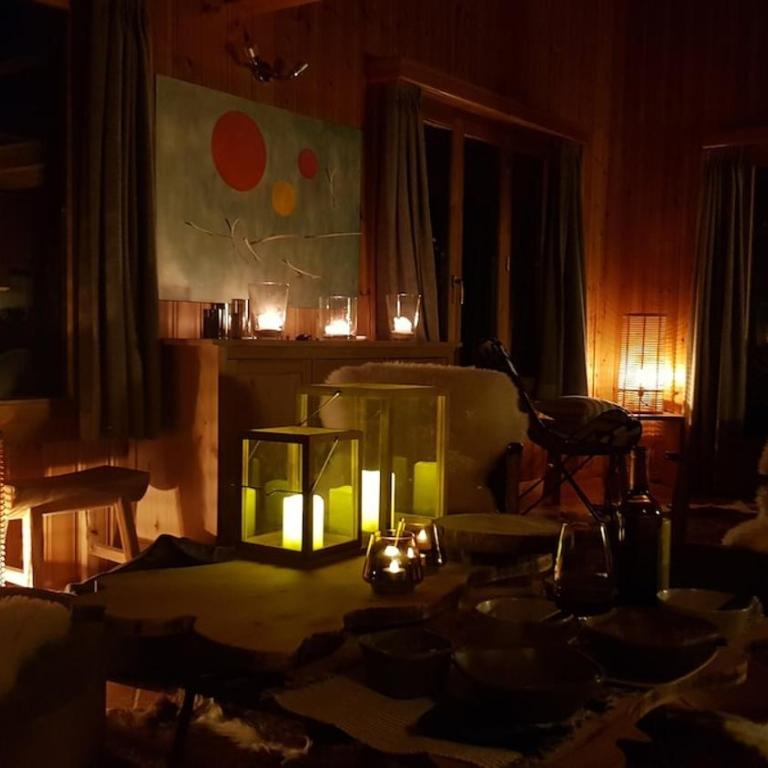 Chalet de charme et grand confort avec jacuzzi, sauna et vues exceptionnelles - Chalet - 7