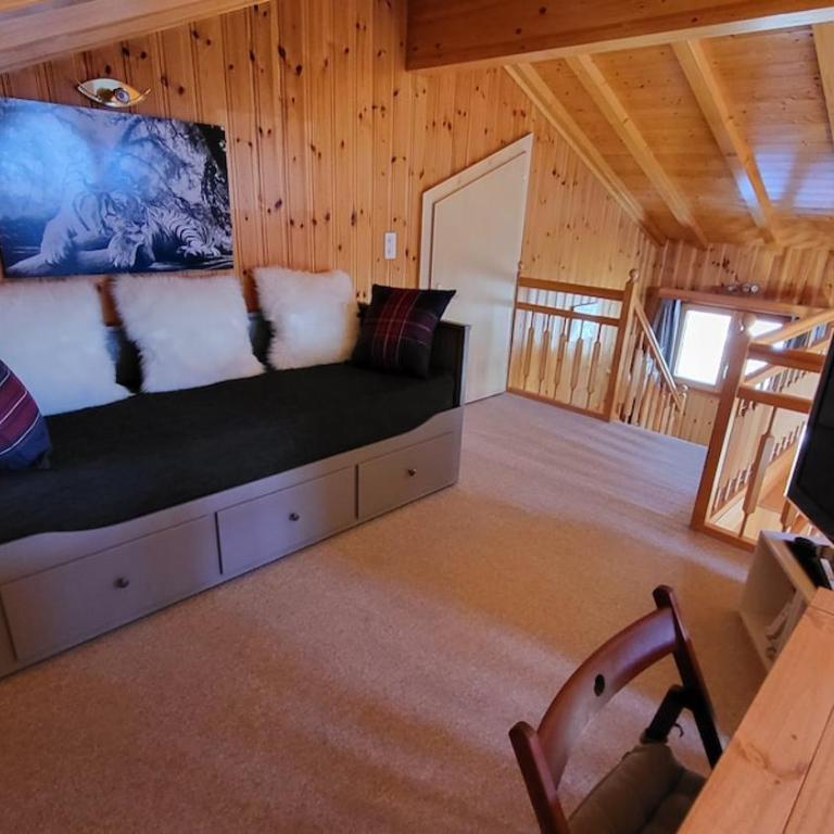 Chalet de charme et grand confort avec jacuzzi, sauna et vues exceptionnelles - Chalet - 27