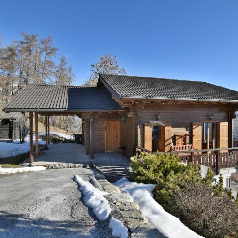 Chalet de charme et grand confort avec jacuzzi, sauna et vues exceptionnelles - Chalet - 35