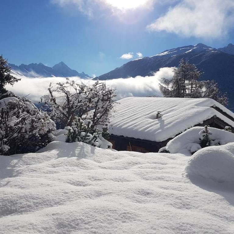 Chalet de charme et grand confort avec jacuzzi, sauna et vues exceptionnelles - Chalet - 45