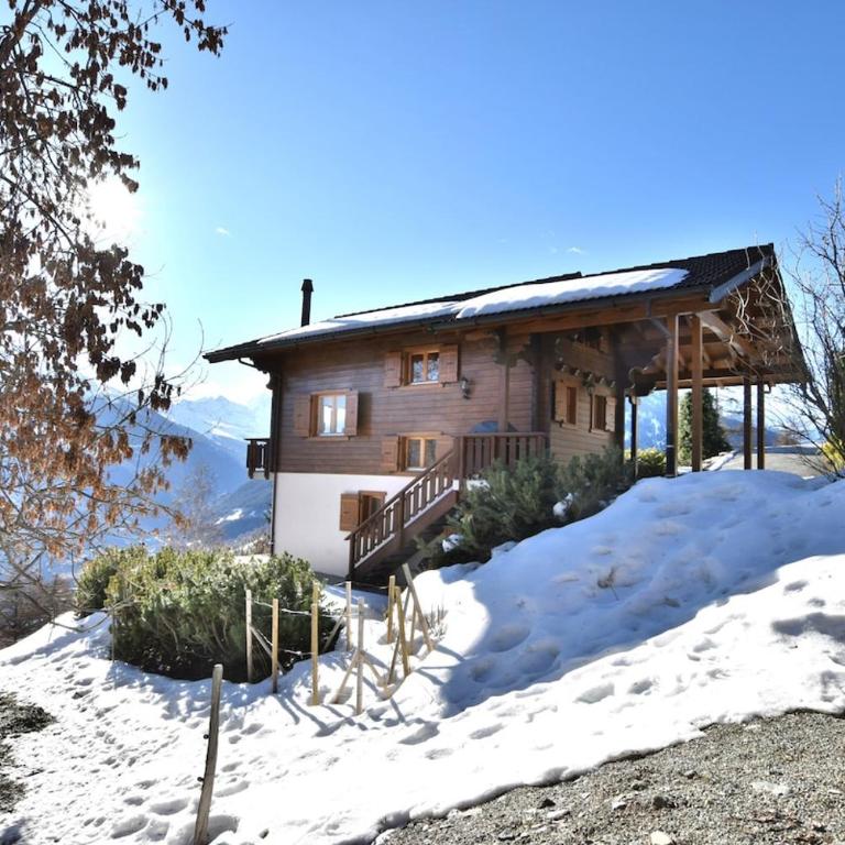 Chalet de charme et grand confort avec jacuzzi, sauna et vues exceptionnelles - Chalet - 53