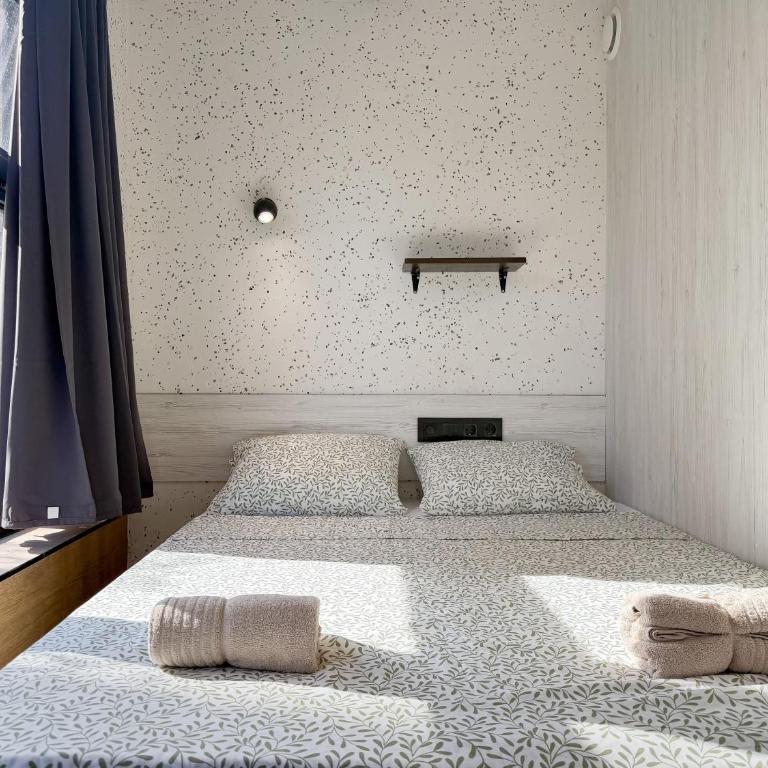 Almorada Cabins - Doppelzimmer mit Gemeinschaftsbad - 3
