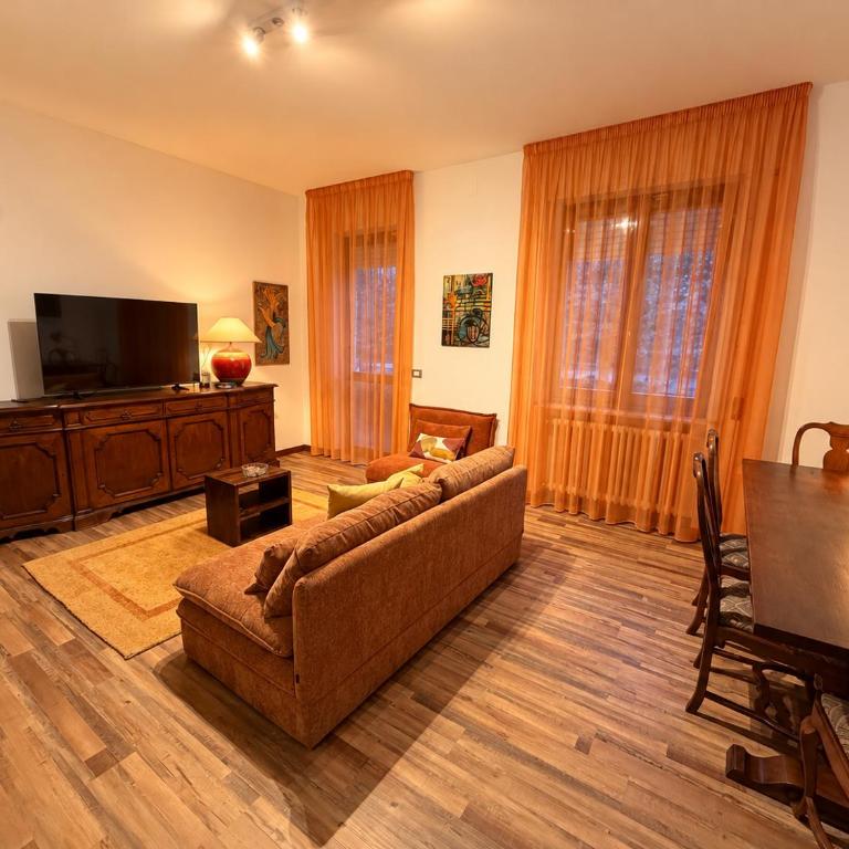 Casa Giulia Appartamento Elegante a Siena - Appartamento con 2 Camere da Letto e Terrazza - 1