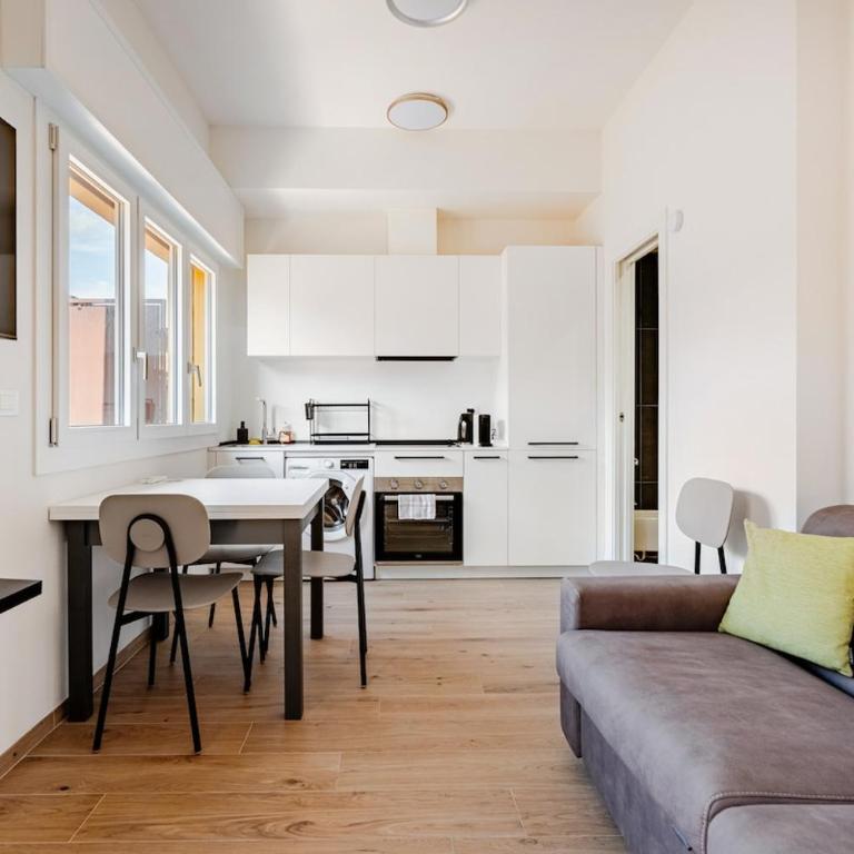 Sauro House, Grande Terrazza in Centro Storico - Appartamento Superior con 1 Camera da Letto e Balcone - 3