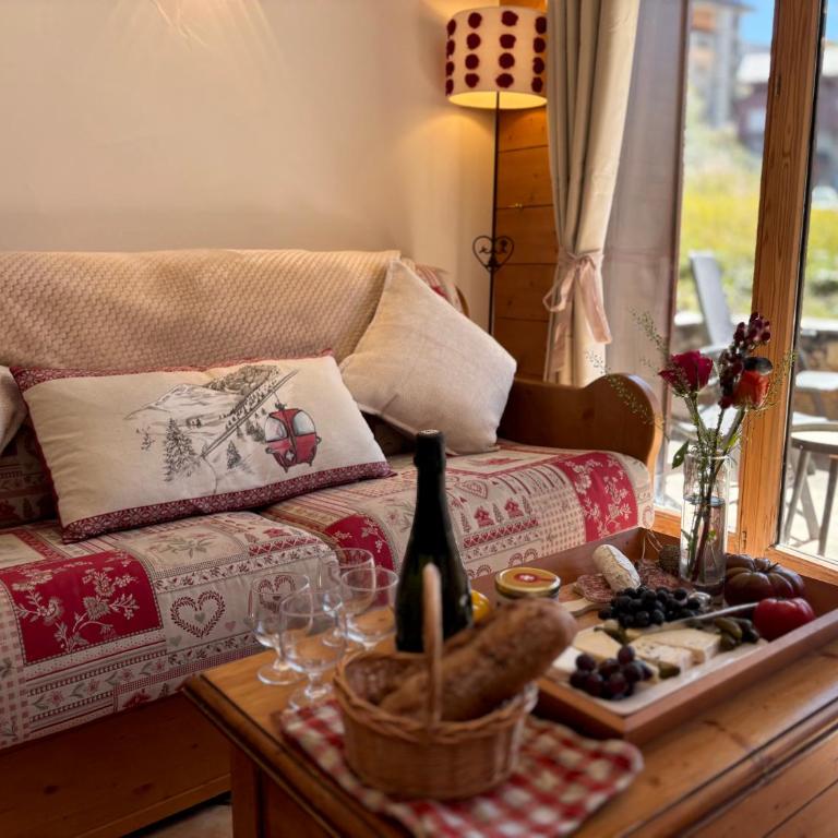 Ski-In Ski-Out - Mon Petit Chalet - Sunny Balcony - Les 3 Vallées - One-Bedroom Apartment - 10