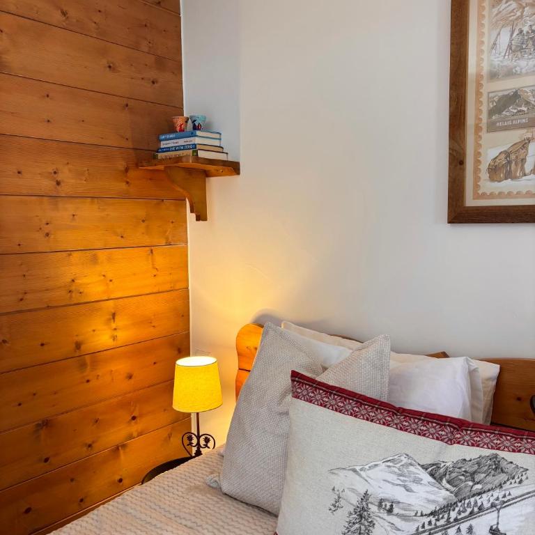 Ski-In Ski-Out - Mon Petit Chalet - Sunny Balcony - Les 3 Vallées - One-Bedroom Apartment - 33