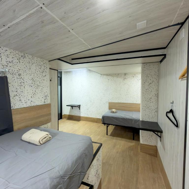 Almorada Cabins - Zweibettzimmer mit eigenem Bad - 5