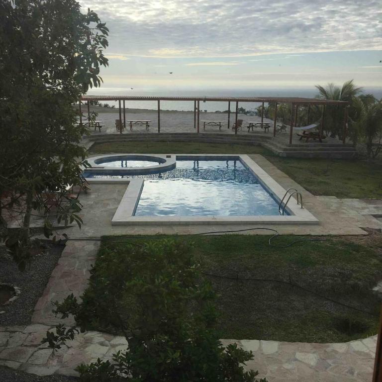 Kalani Heights Cute Little Pool Apartment - Apartamento Estudio - 4