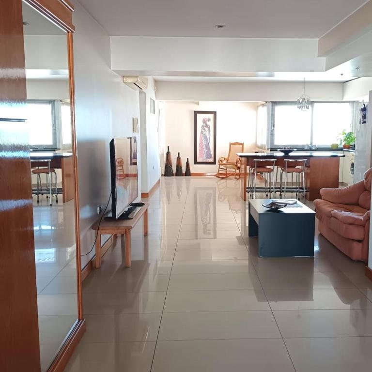 Espacioso departamento céntrico. - One-Bedroom Apartment - 16
