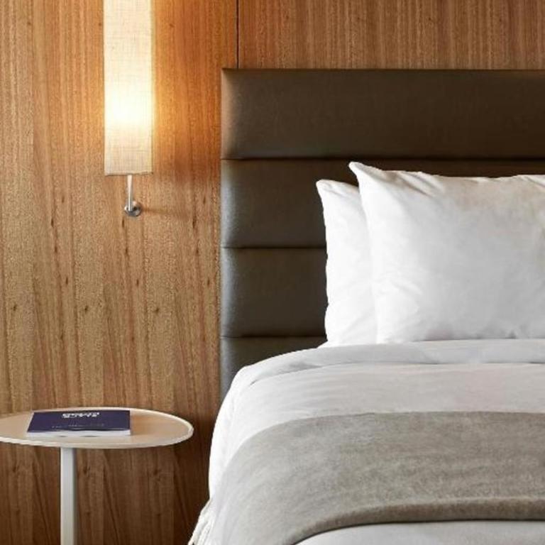 AC Hotel Diagonal L'Illa by Marriott - Habitación Doble Estándar - 2 camas - Adaptada para personas con discapacidad - 1