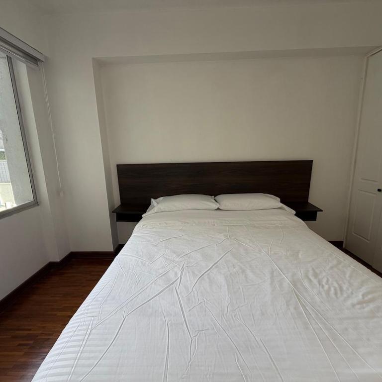 Bright 3bedroom apartment near Quicentro - Three-Bedroom Apartment - 3