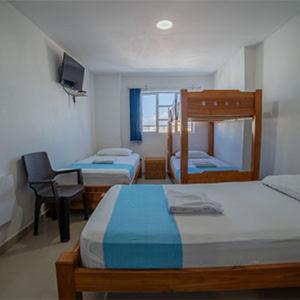 Hotel Brisas del Nare - Habitación Cuádruple con baño privado - 2