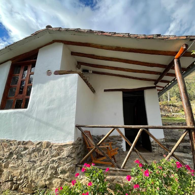 Hotel Sagrada Tierra Ollantaytambo - Triple Room with Mountain View - 19