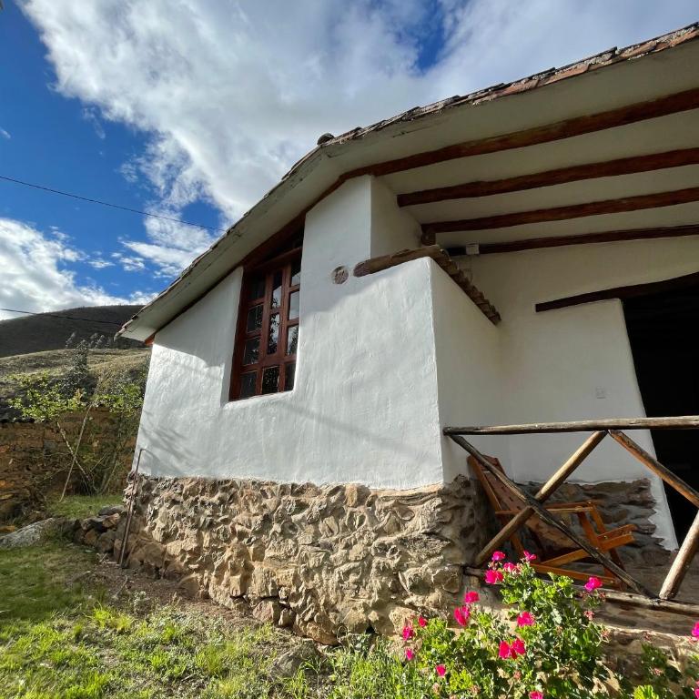 Hotel Sagrada Tierra Ollantaytambo - Triple Room with Mountain View - 17