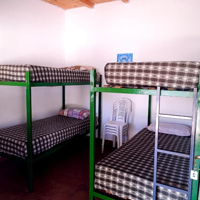 Complejo Los Algarrobos - Habitación Cuádruple con baño privado - 2