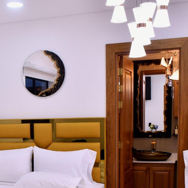 Ecohotel Dubai del Oriente - Comfort Quadruple Room - 17