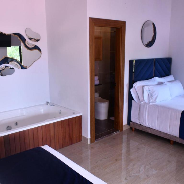 Ecohotel Dubai del Oriente - Comfort Quadruple Room - 4