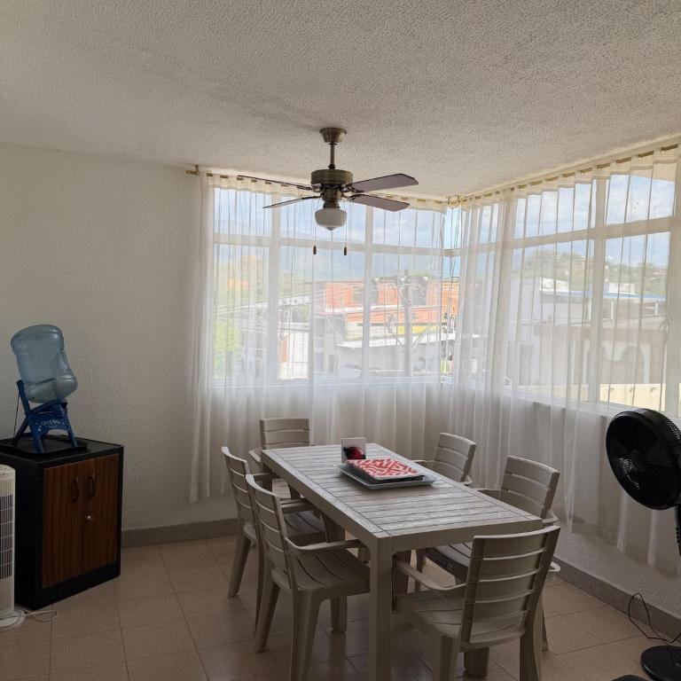 Melgar Apartment Complex with Pool and Parking - Apartamento de 2 dormitorios - 5
