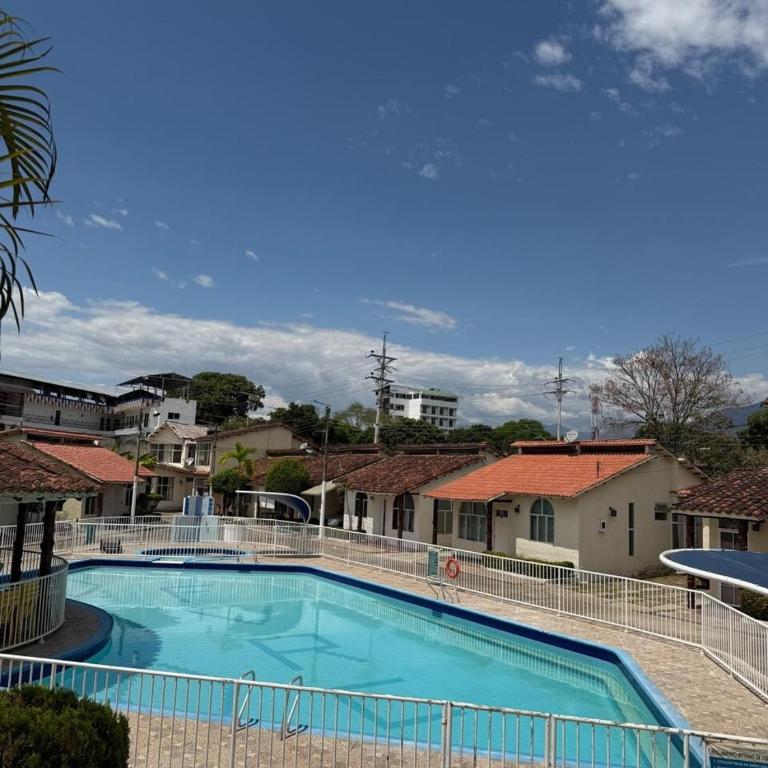 Melgar Apartment Complex with Pool and Parking - Apartamento de 2 dormitorios - 31