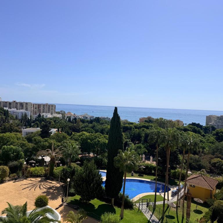 Bonitas vistas y situación perfecta - Three-Bedroom Apartment with Balcony - 26