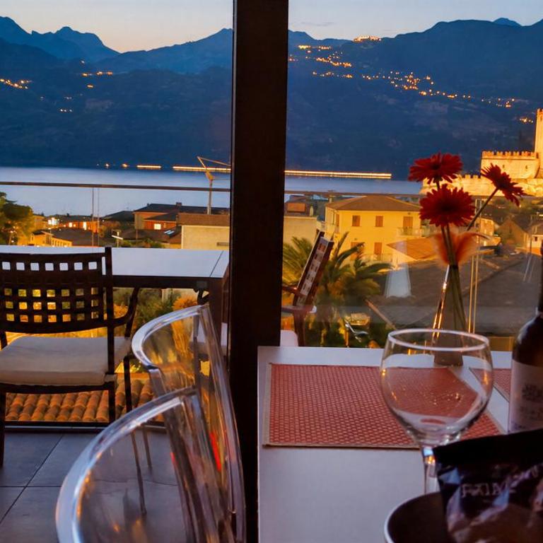 Blue Sky Garda - Sunset - Deluxe Apartment mit Balkon und 2 Schlafzimmern - 20