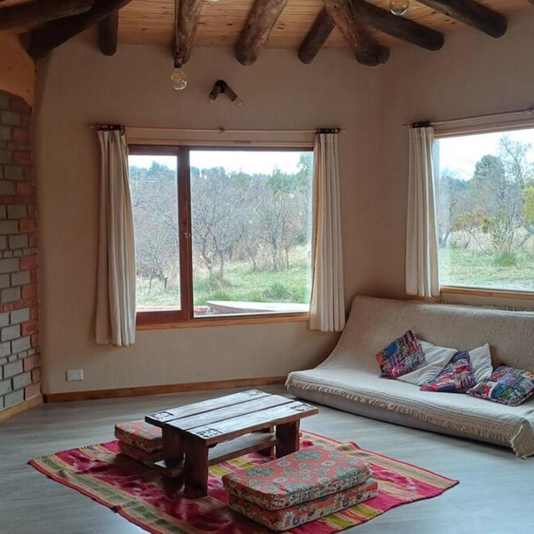 Hexagonal Cabin - One-Bedroom House - 1