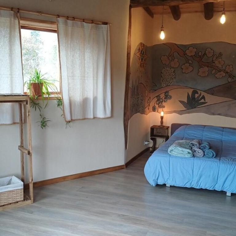 Hexagonal Cabin - One-Bedroom House - 38