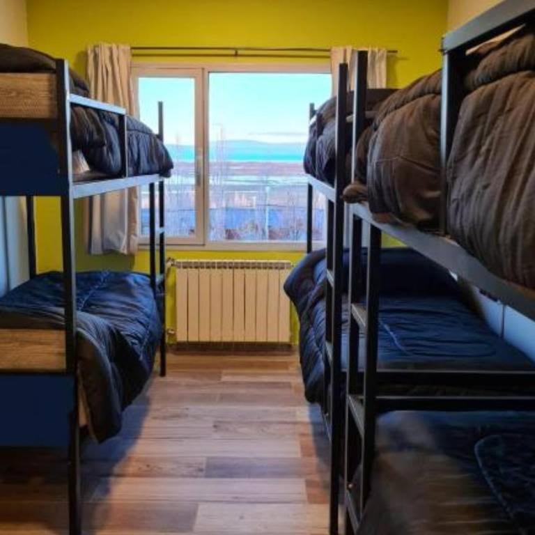Hostel Titan - Bed in 8-Bed Dormitory Room - 4