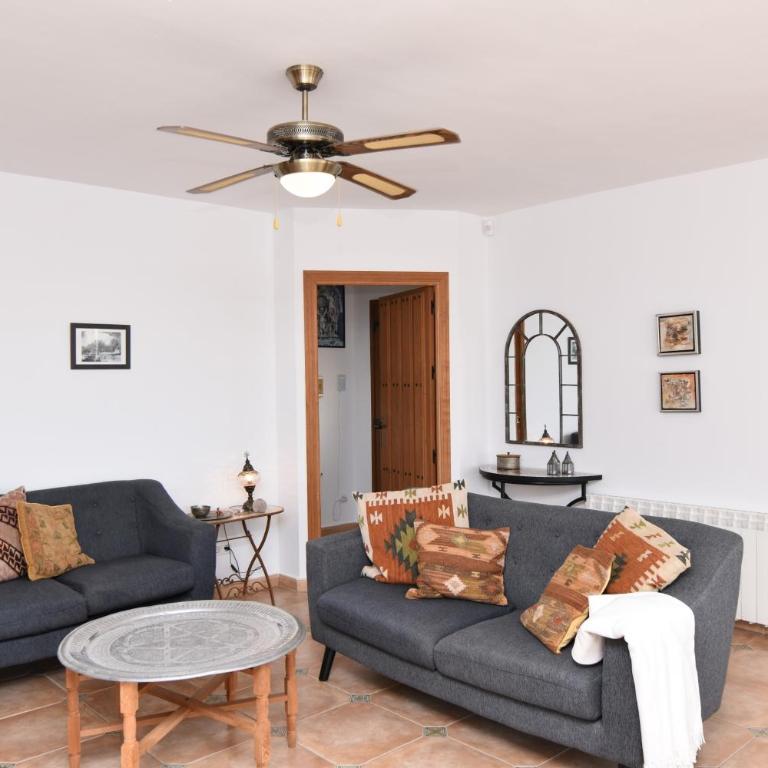 Casa Delfin! Large villa with private pool & sea and mountain views - Villa de 3 dormitorios - 10