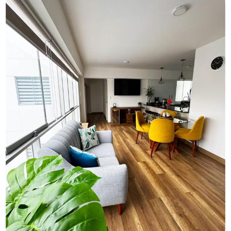 Espacioso departamento 3 dormitorios en el Corazón de Miraflores - Apartamento de 1 dormitorio - 1