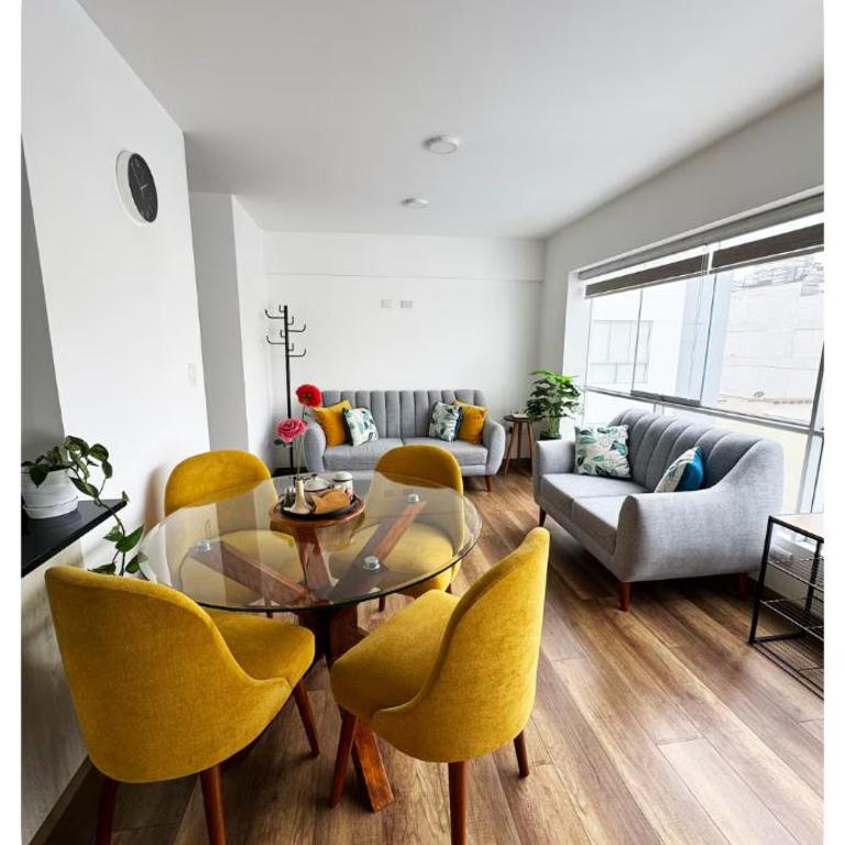 Espacioso departamento 3 dormitorios en el Corazón de Miraflores - Apartamento de 1 dormitorio - 17