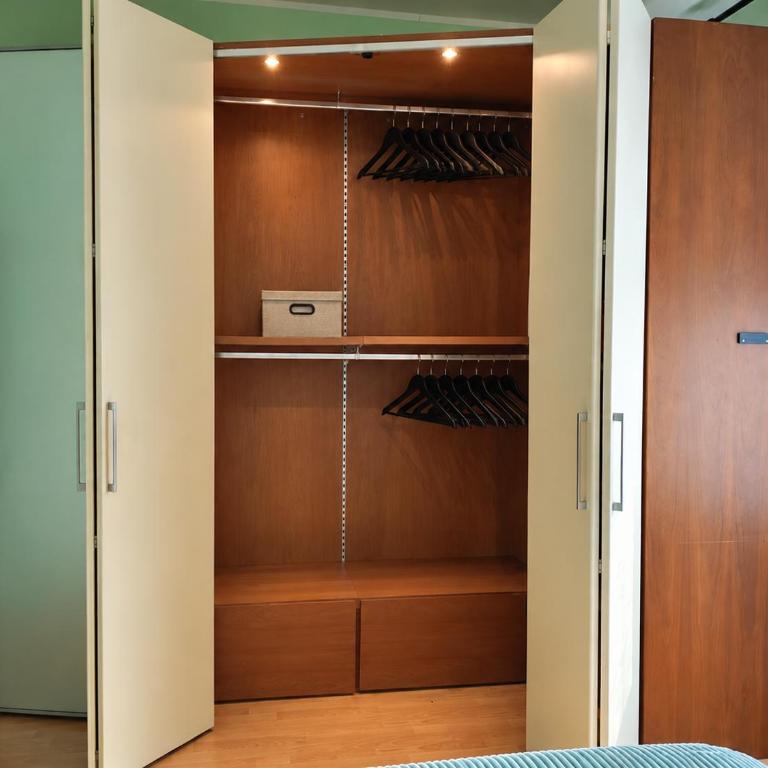 Sole & Luna Charming Colorful Home Arona - Appartamento con 2 Camere da Letto - 19