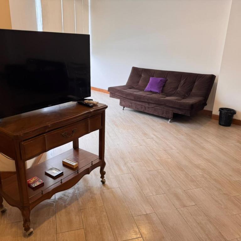 Apartamento Moderno y comodo en Santa Cruz - Apartamento de 1 dormitorio - 2