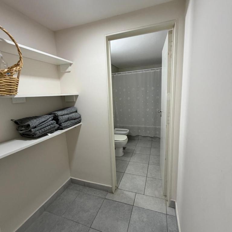 Departamento completo cerca del Estadio Único SDE - Two-Bedroom Apartment - 18