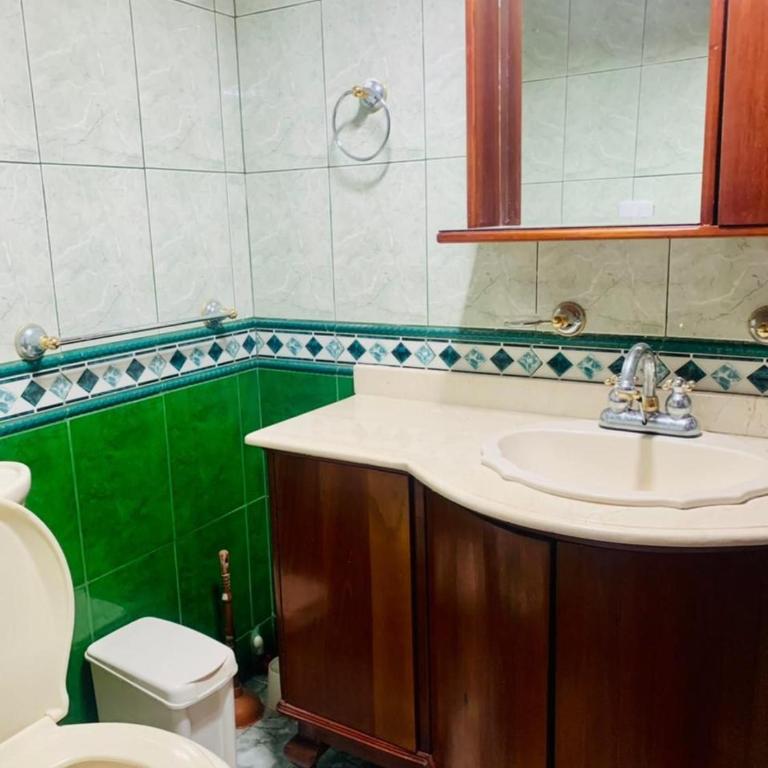 BALCÓN DEL RODADERO 604- Apartamento en primera línea de playa con balcón y vista al mar para vivir el RODADERO A UNOS PASOS DE LA PLAYA - Apartamento de 2 dormitorios - 11