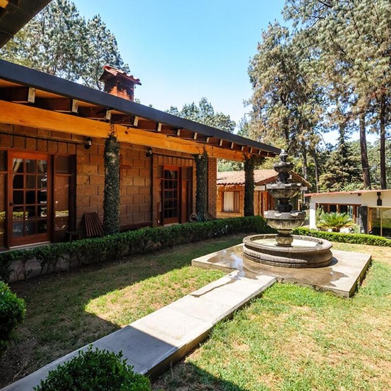 Alberca Techada Climatizada,Fogata, Billar - Four-Bedroom House - 14