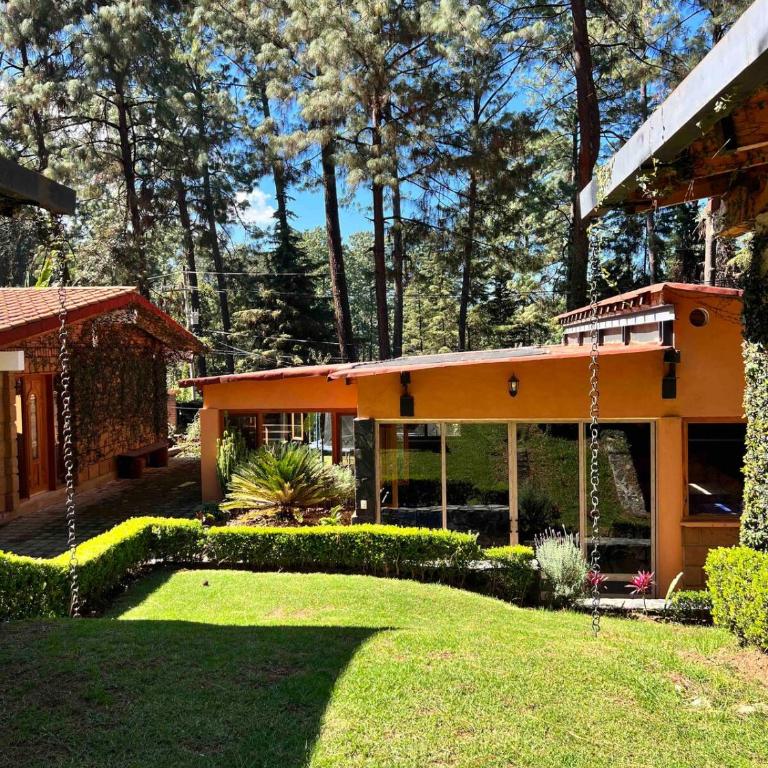 Alberca Techada Climatizada,Fogata, Billar - Four-Bedroom House - 19