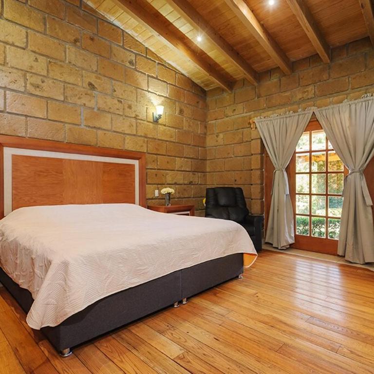 Alberca Techada Climatizada,Fogata, Billar - Four-Bedroom House - 21