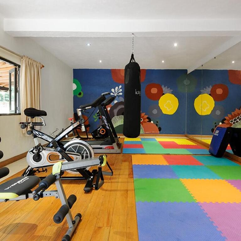 Alberca Techada Climatizada,Fogata, Billar - Four-Bedroom House - 25