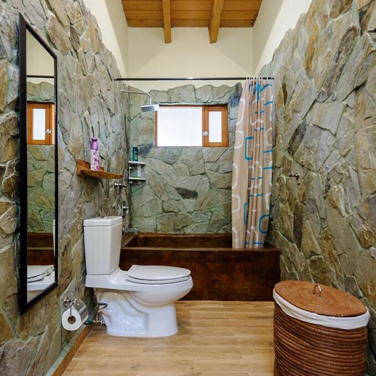 Alberca Techada Climatizada,Fogata, Billar - Four-Bedroom House - 27