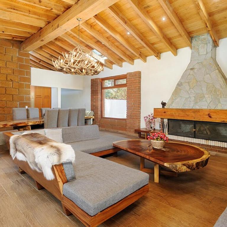 Alberca Techada Climatizada,Fogata, Billar - Four-Bedroom House - 39