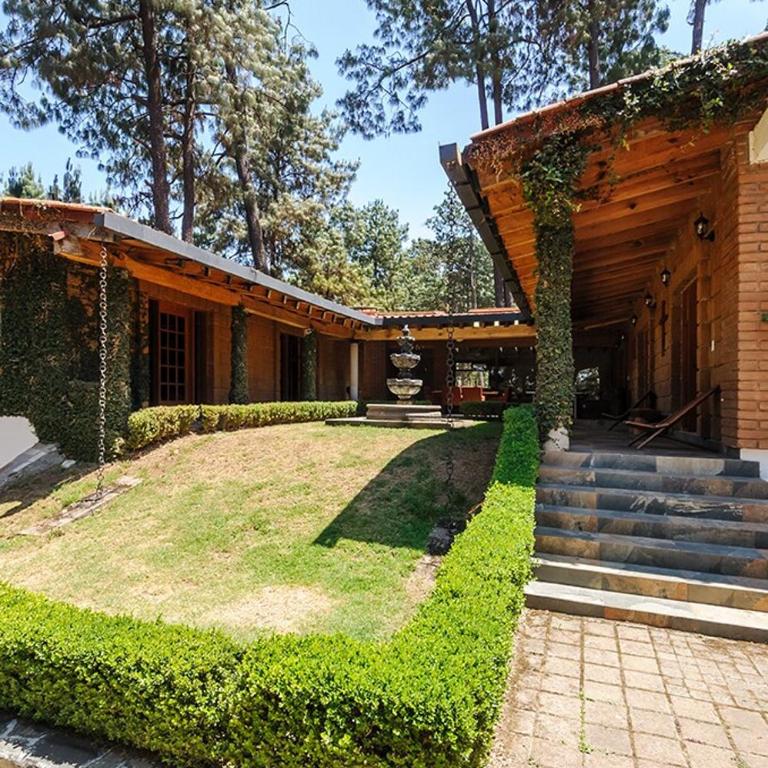 Alberca Techada Climatizada,Fogata, Billar - Four-Bedroom House - 41