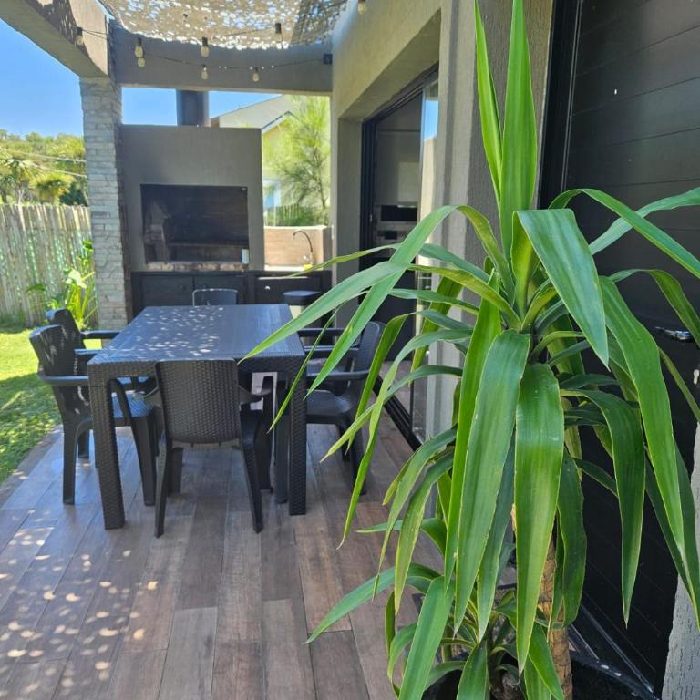 Casa con pileta en La Caleta - One-Bedroom House - 10