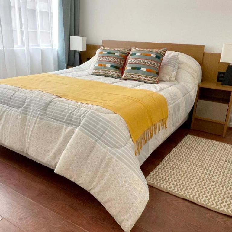 Gina & Oscar - One-Bedroom Apartment - 7